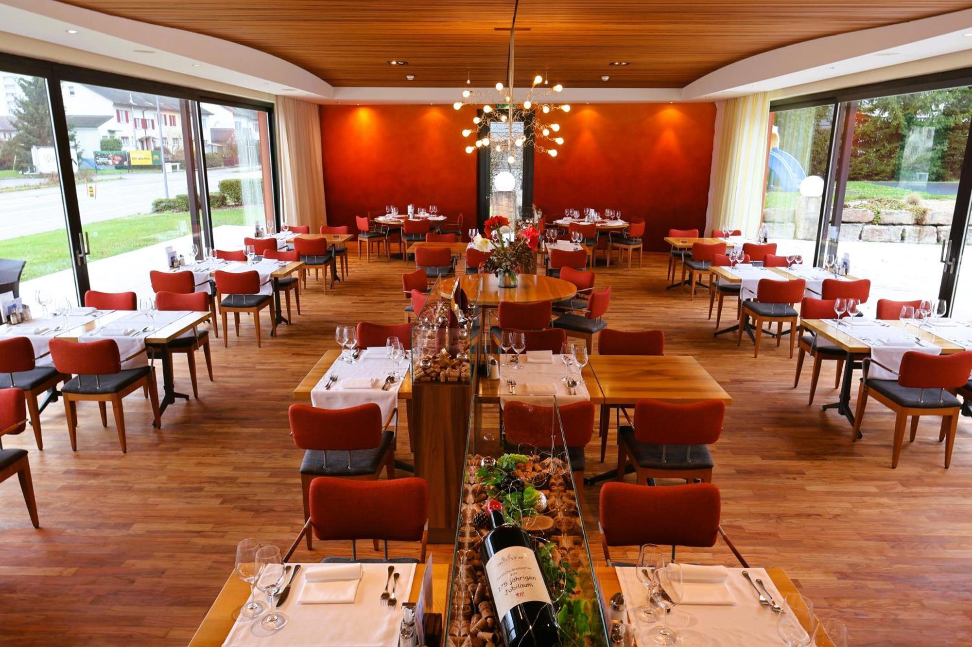 Hotel Urs Und Viktor Bettlach 외부 사진