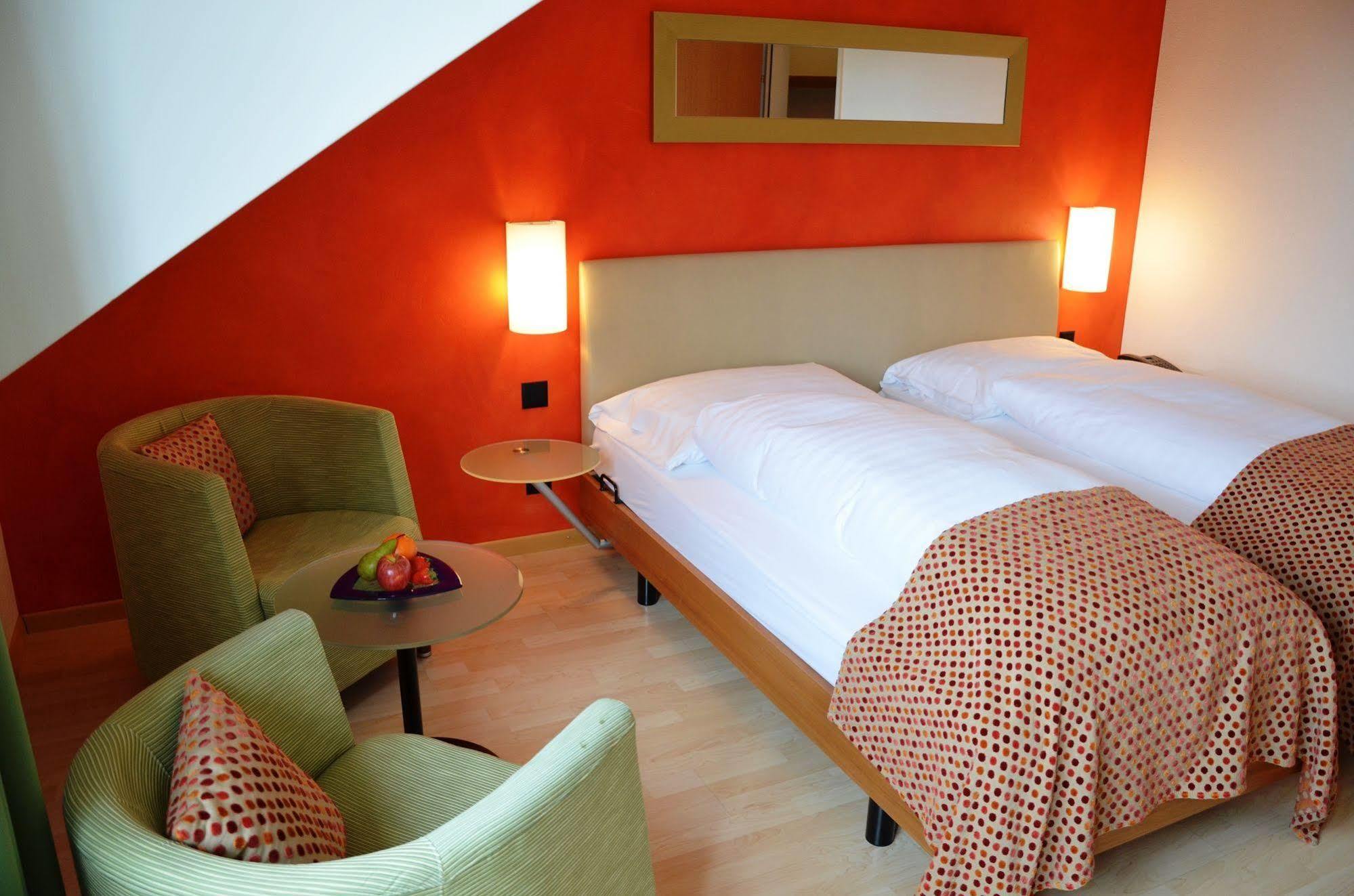 Hotel Urs Und Viktor Bettlach 외부 사진